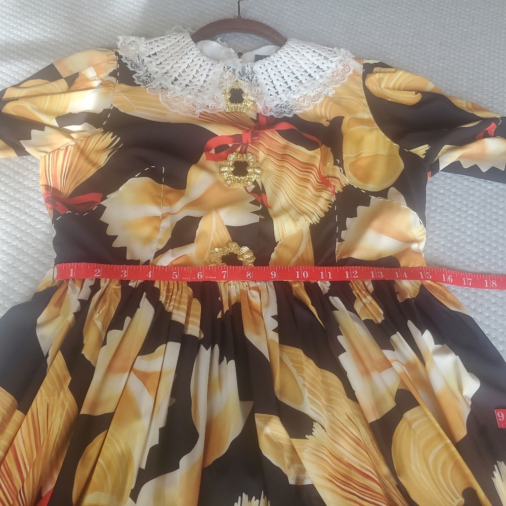 Dress - Picture 14 of 16